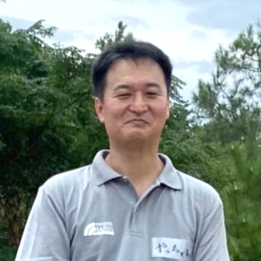 尾前　康寛